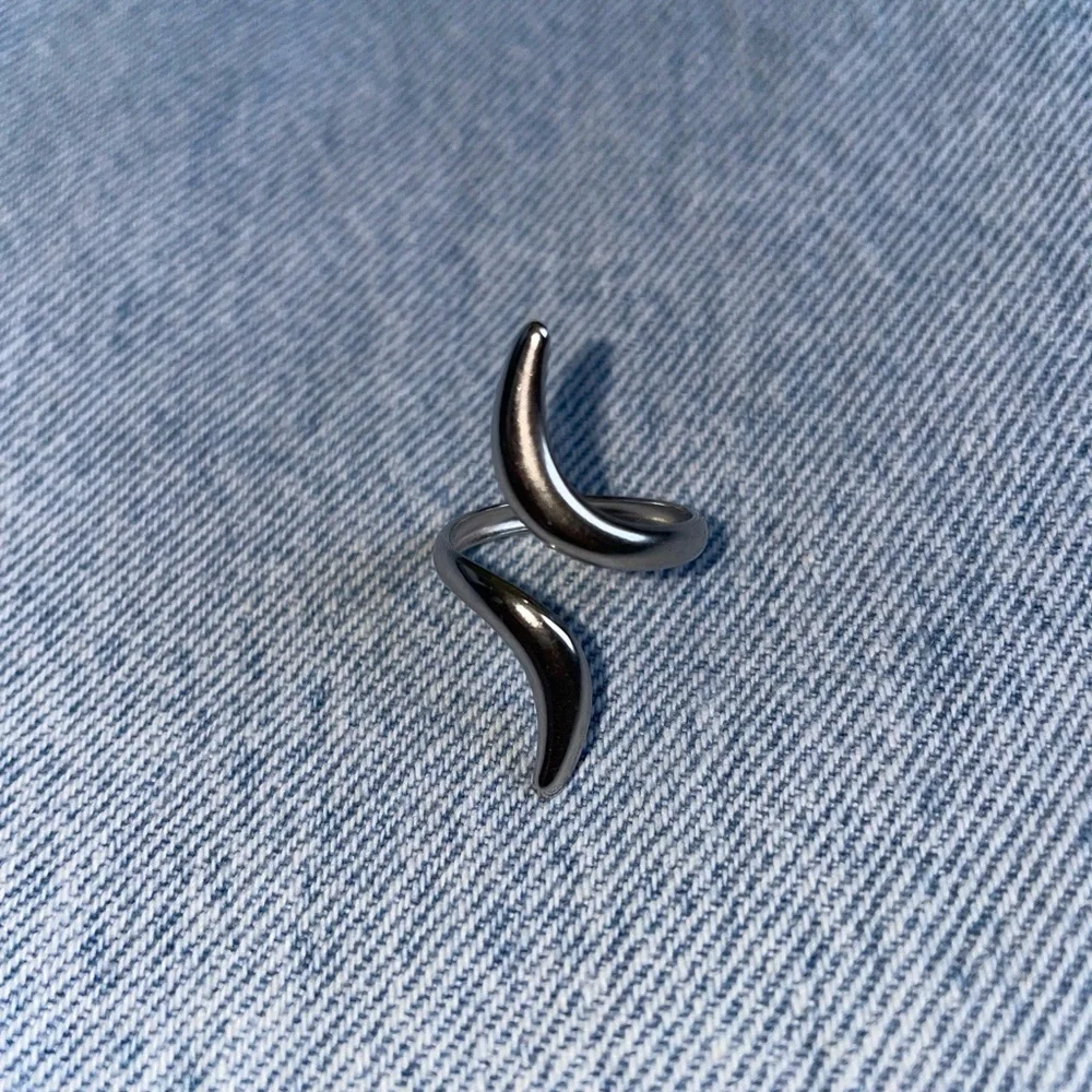 Silver Asymmetrical Ring | 18K Gold-Plated